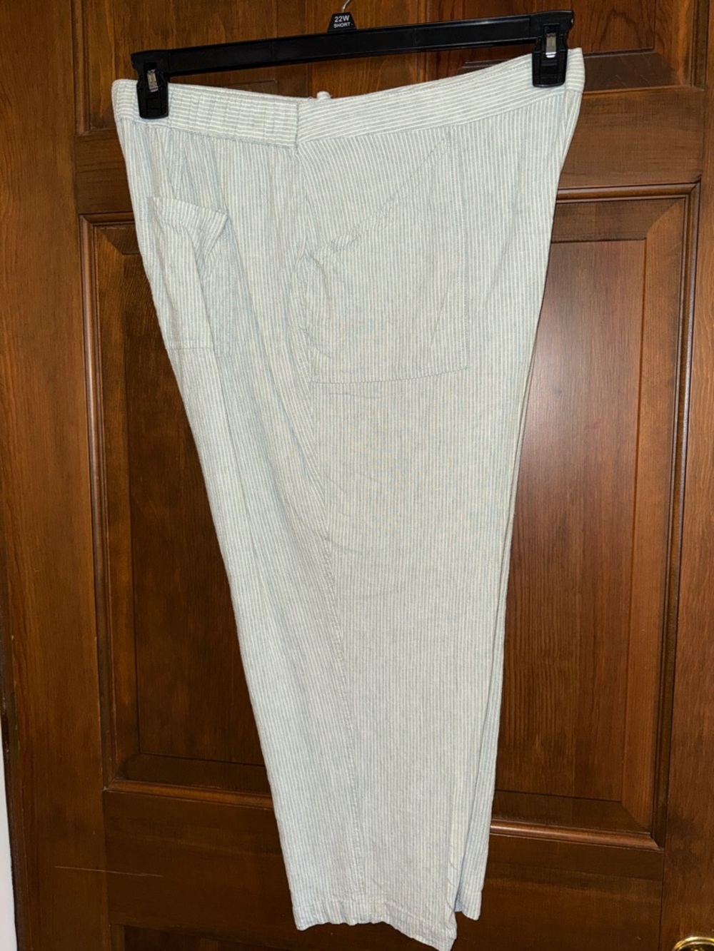 Sharagano XL Crop Capri pants Linen/rayon 4 pockets Sage green/white pinstripe